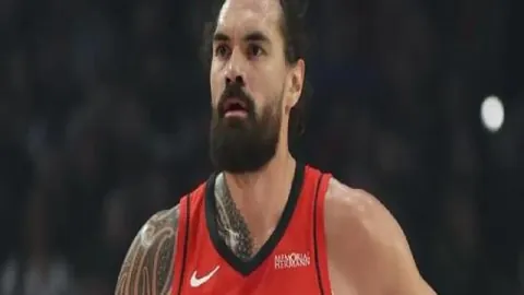 湖人三将今日表现抢眼，亚历山大再获30+最佳提名